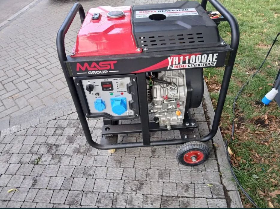 Генератор бензиновий 8 Кв