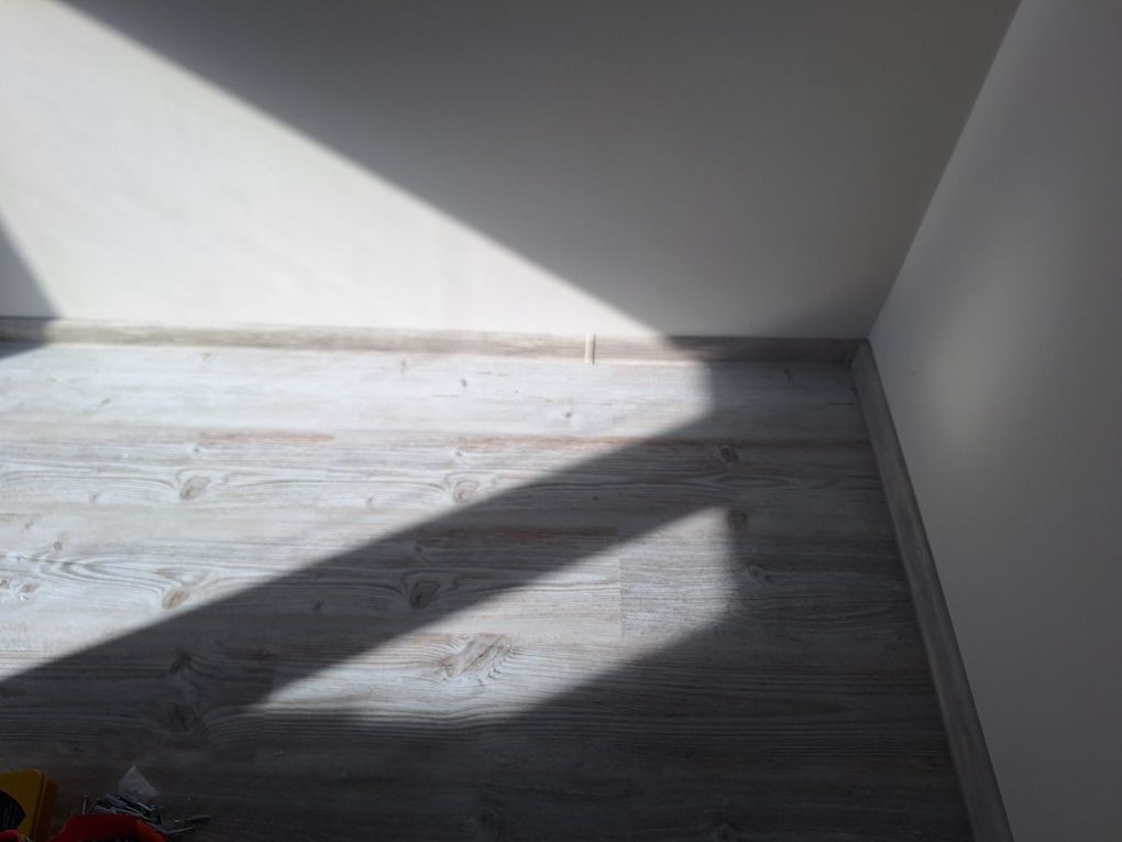 Demontaż i montaż paneli