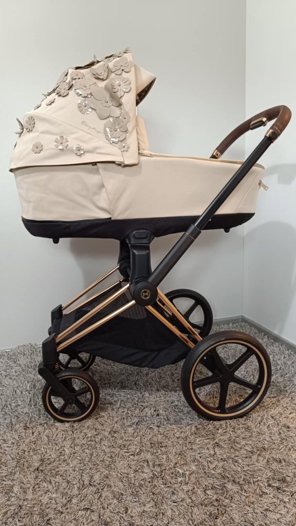Cybex Priam 4.0 simply flowers beige wózek z gondolą