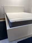Cama branca ikea