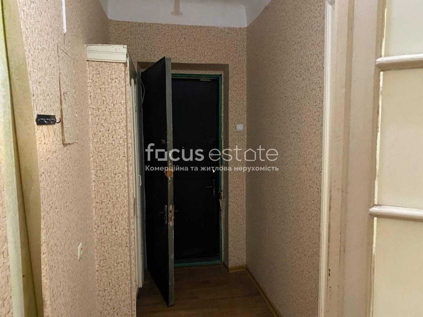 Без %. Центр Києва. м. Печерська. 1 поверх. Двостороннє планування
