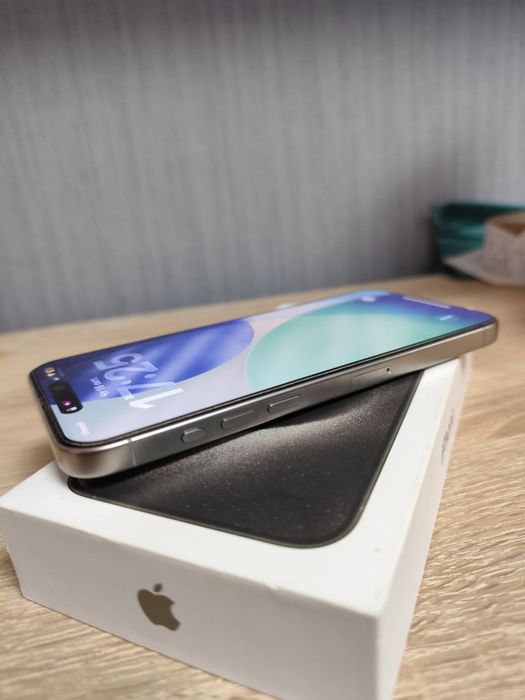 iPhone 15 Pro Max Natural Titanium 256GB Neverlock