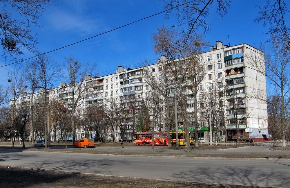 Срочная продажа 3-х комнатная,Медкомплекс.602 микрорайон.Є Відновлення