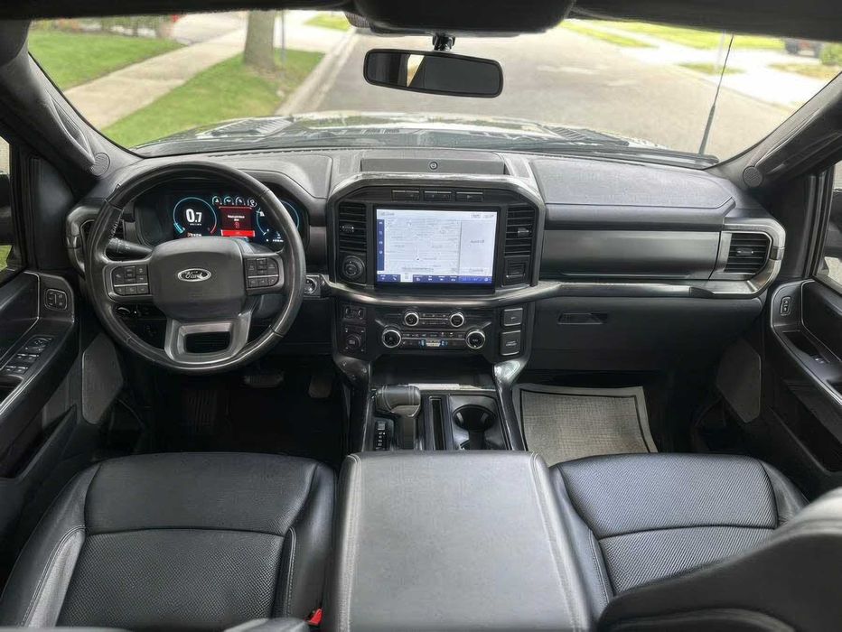 Ford F-150 Lariat SuperCrew      2022