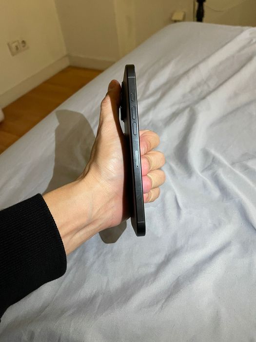 IPHONE 16 pro max 16GB