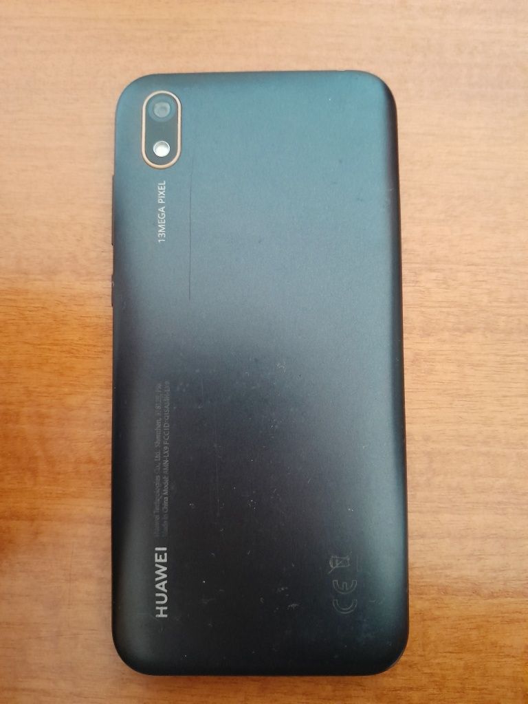 HUAWEI Y5 2019 com capa