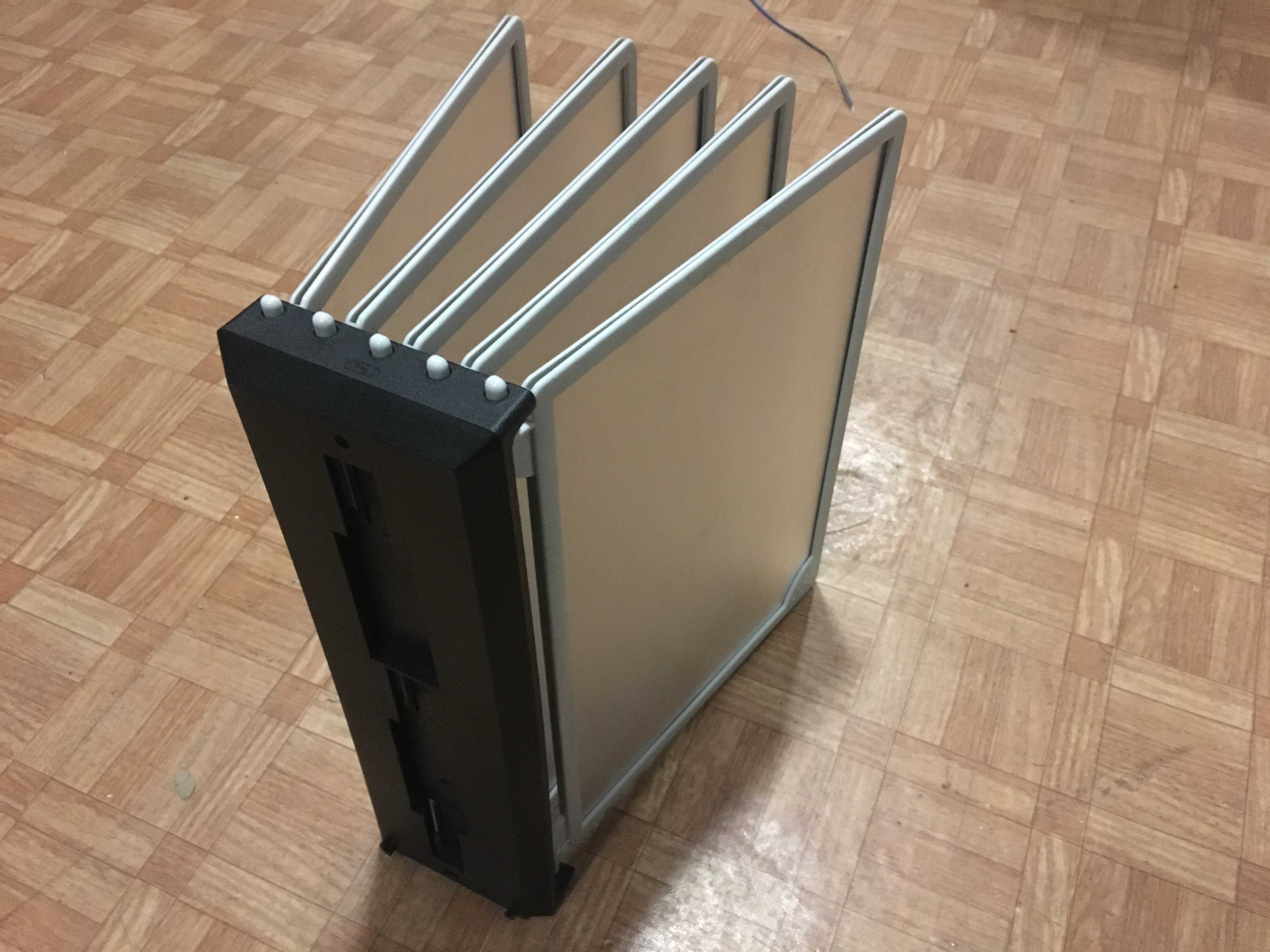 Painel de exibição A4 com suporte de parede