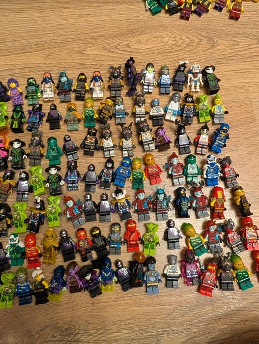 Figurki lego ninjago różne uniakty i nie tylko