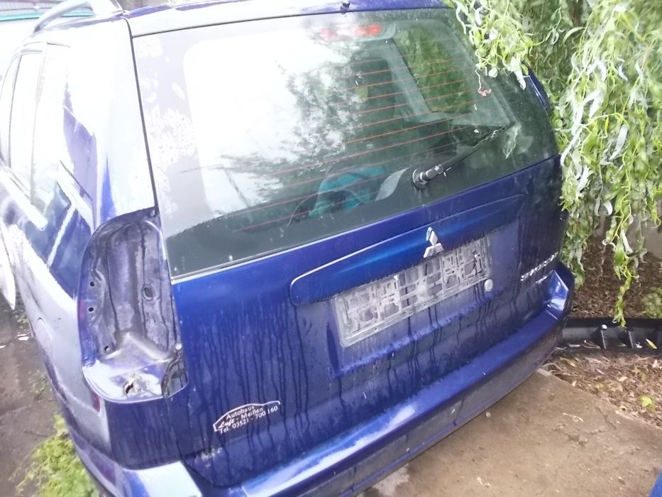 Mitsubishi space star kolor niebieski 1.6 benzyna przeznaczona na częś