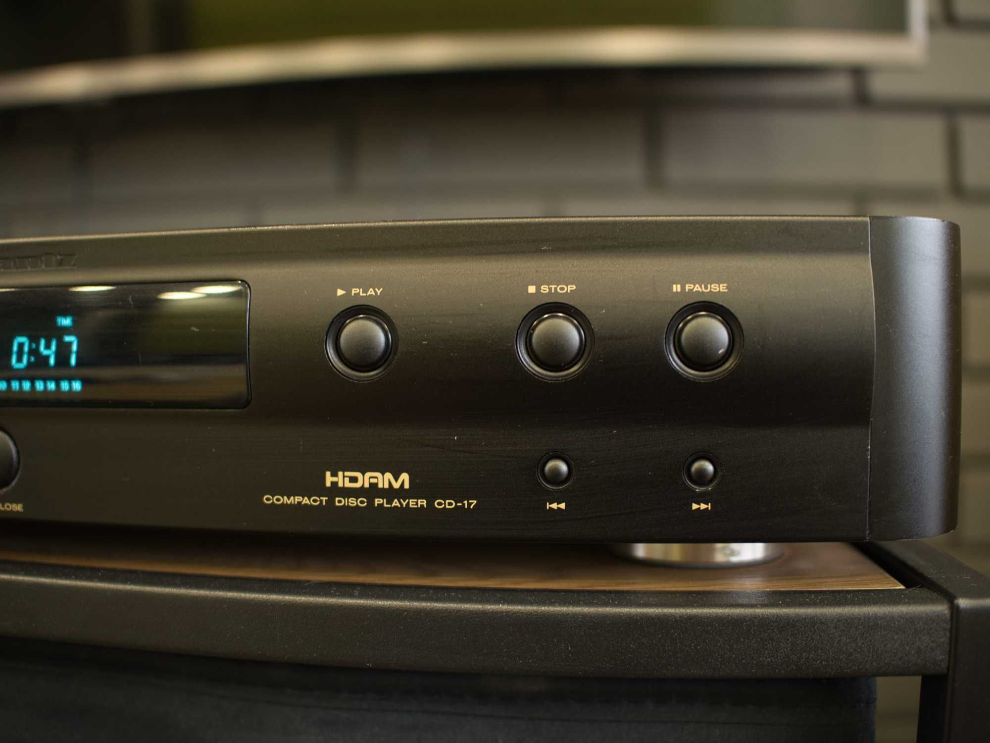 Odtwarzacz CD Marantz CD-17 z pilotem