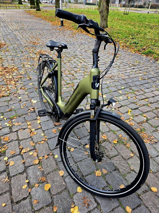 Rower elektryczny Sparta C-Grid Ultra, na pasku, świetny stan