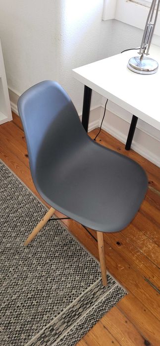 3 Secretárias Linnmon IKEA e 6 Cadeiras de design moderno