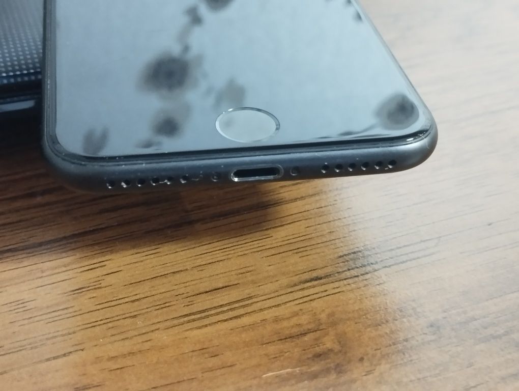 Iphone 7, 32 GB чорний