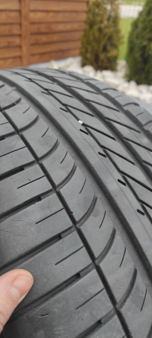 Sprzedam opony Goodyear 255/50 r19