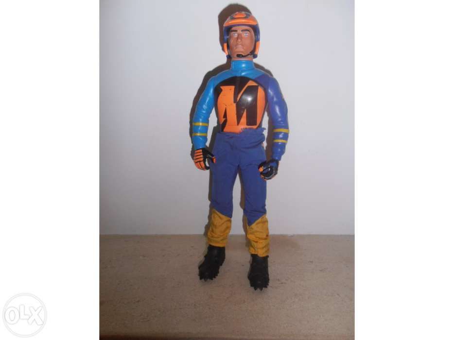 Boneco: the incridible, action man e John Sena