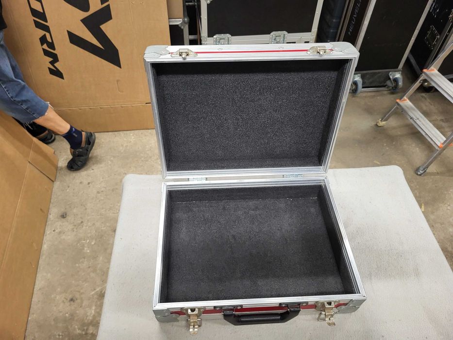 Walizka 39x29x13  flightcase kejs flight case // R11.1