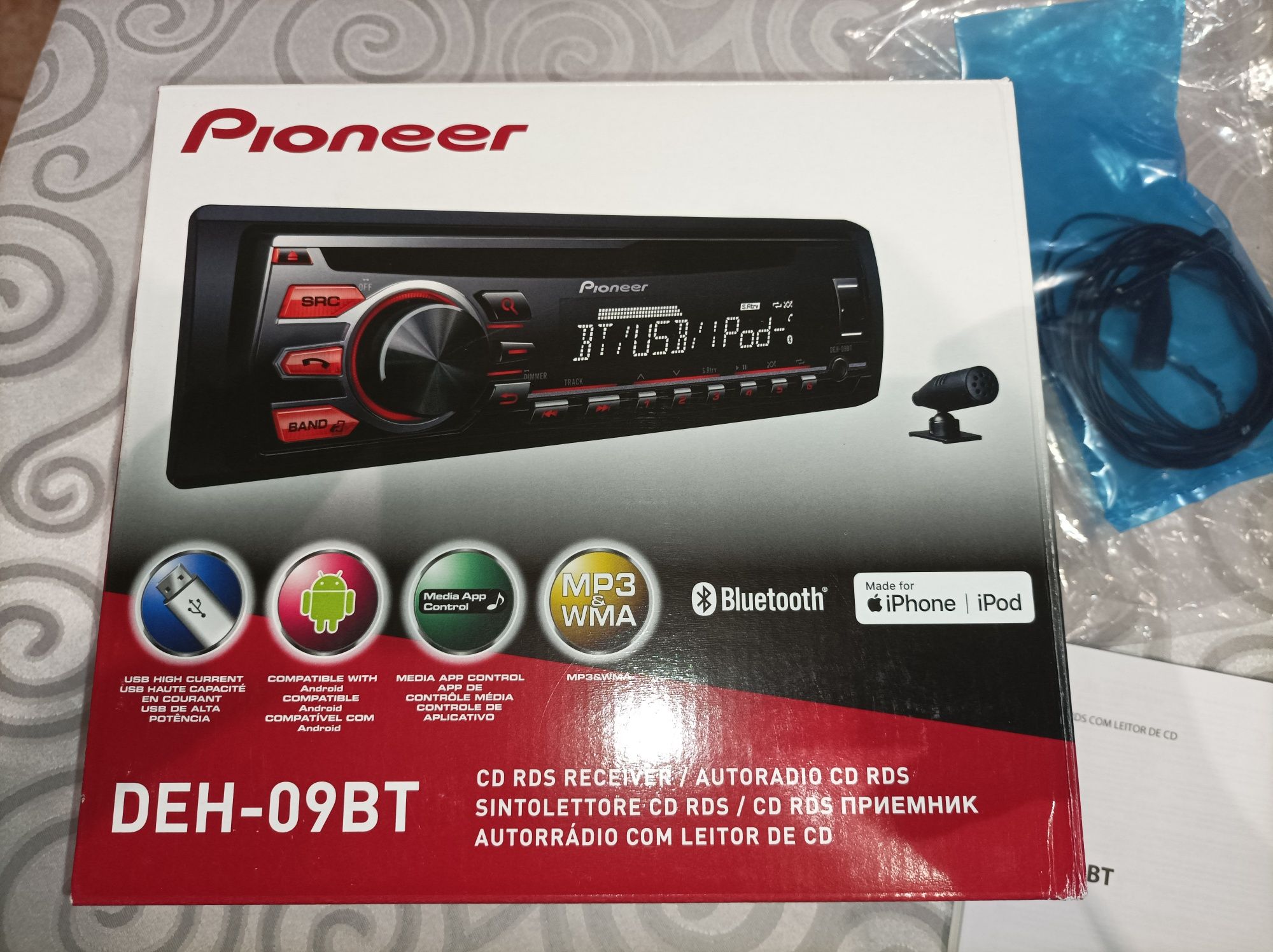 Autorádio PIONEER DEH-09BT