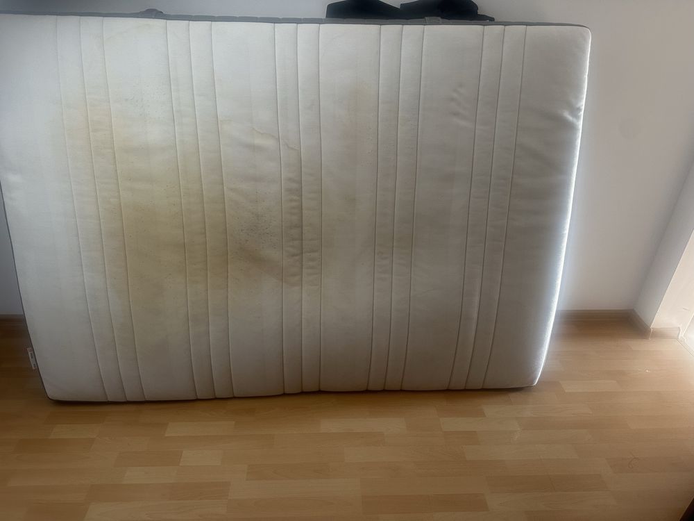 Materac 200x140 oddam za darmo