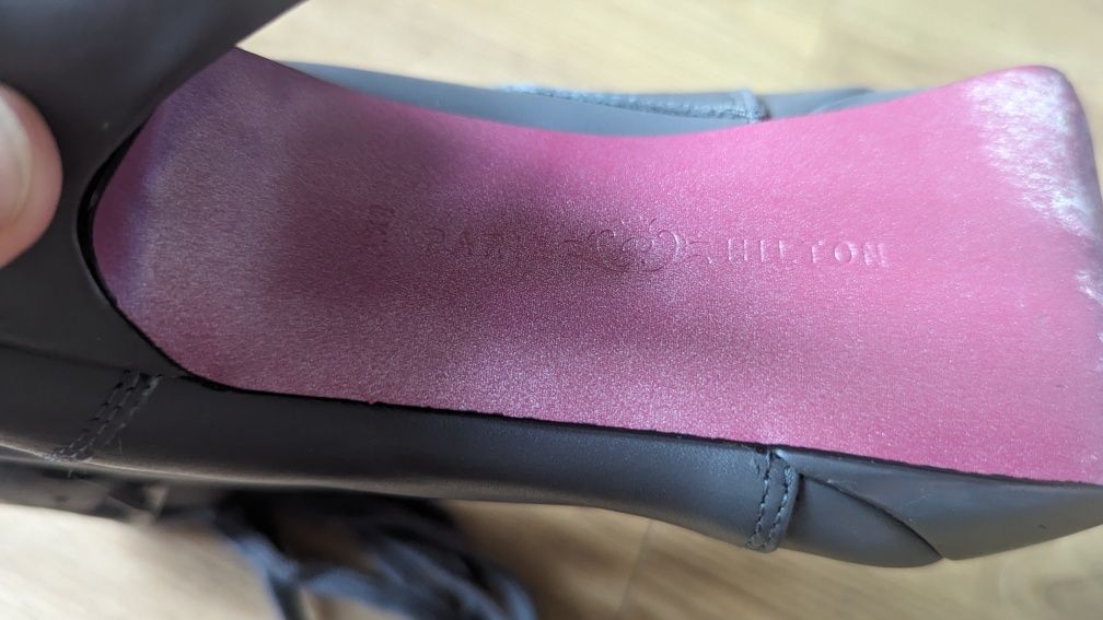 Buty krótkie kozaki,botki na obcasie