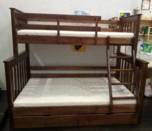 Ліжко для всієї сім'ї