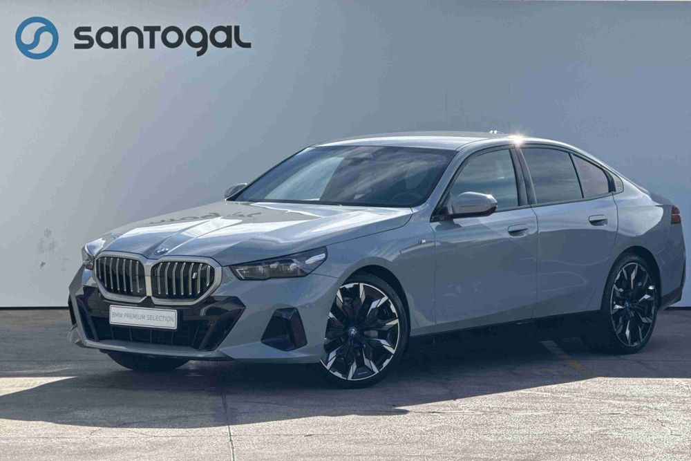 BMW i5 eDrive40