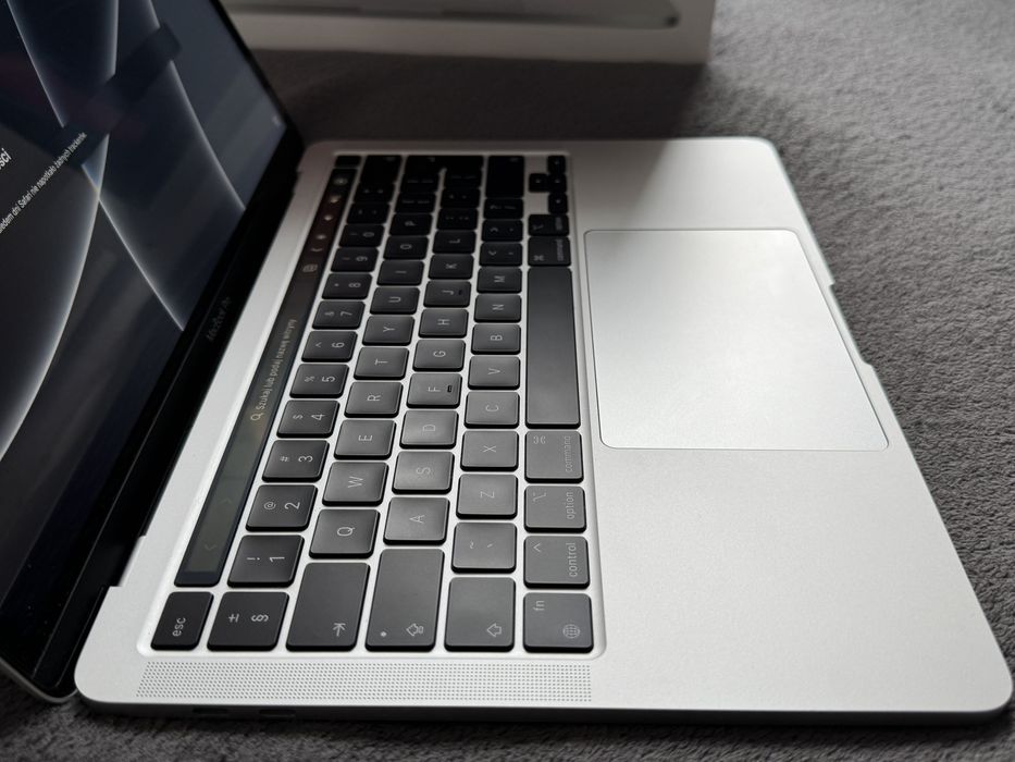 Macbook Pro M1 2020 8GB RAM, 256GB SSD, kondycja baterii 95%