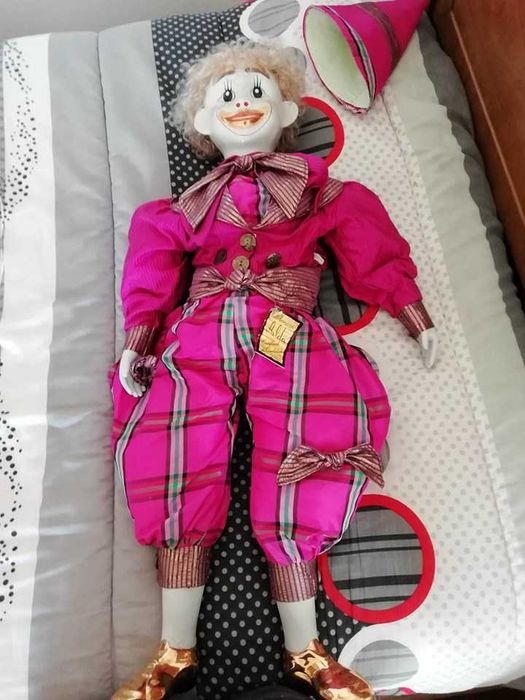 Palhaço em porcelana marca Alda