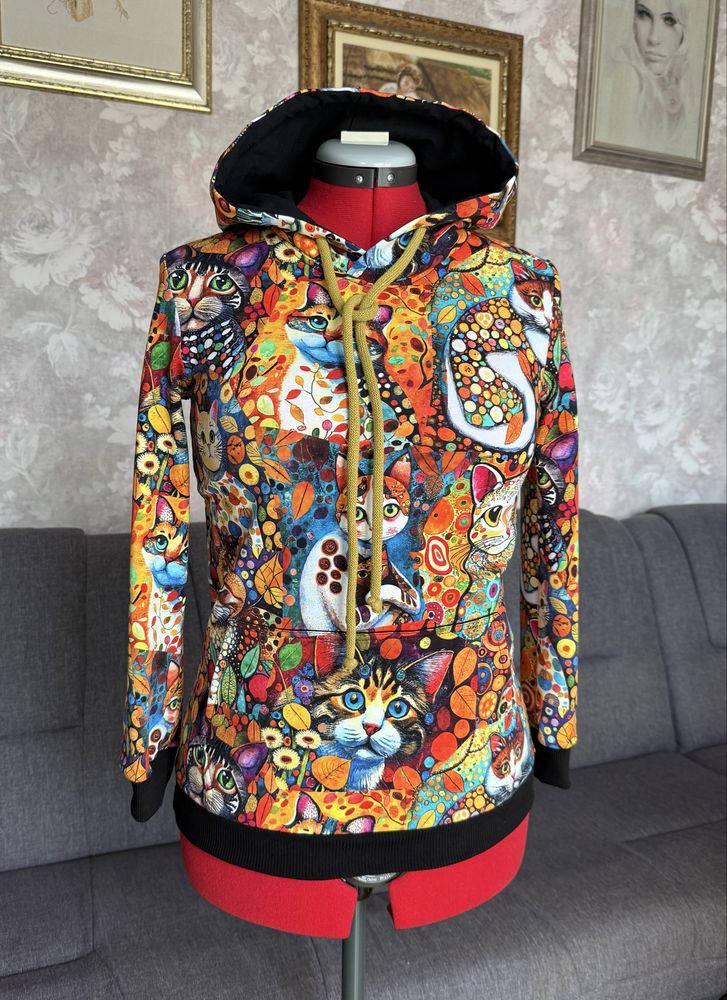 Bluza z kapturem roz.140