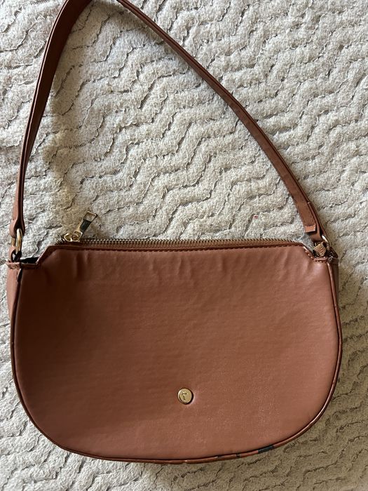 Сумки з дефектами