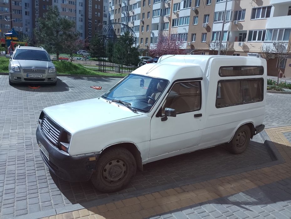 Продам Рено рапид на ходу