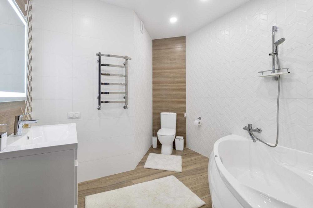 Продаж розкішного будинку, Винники