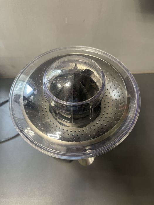 Соковижималка Russell Hobbs