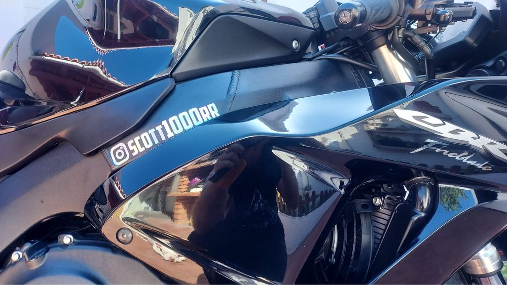 Honda cbr1000rr impecavel