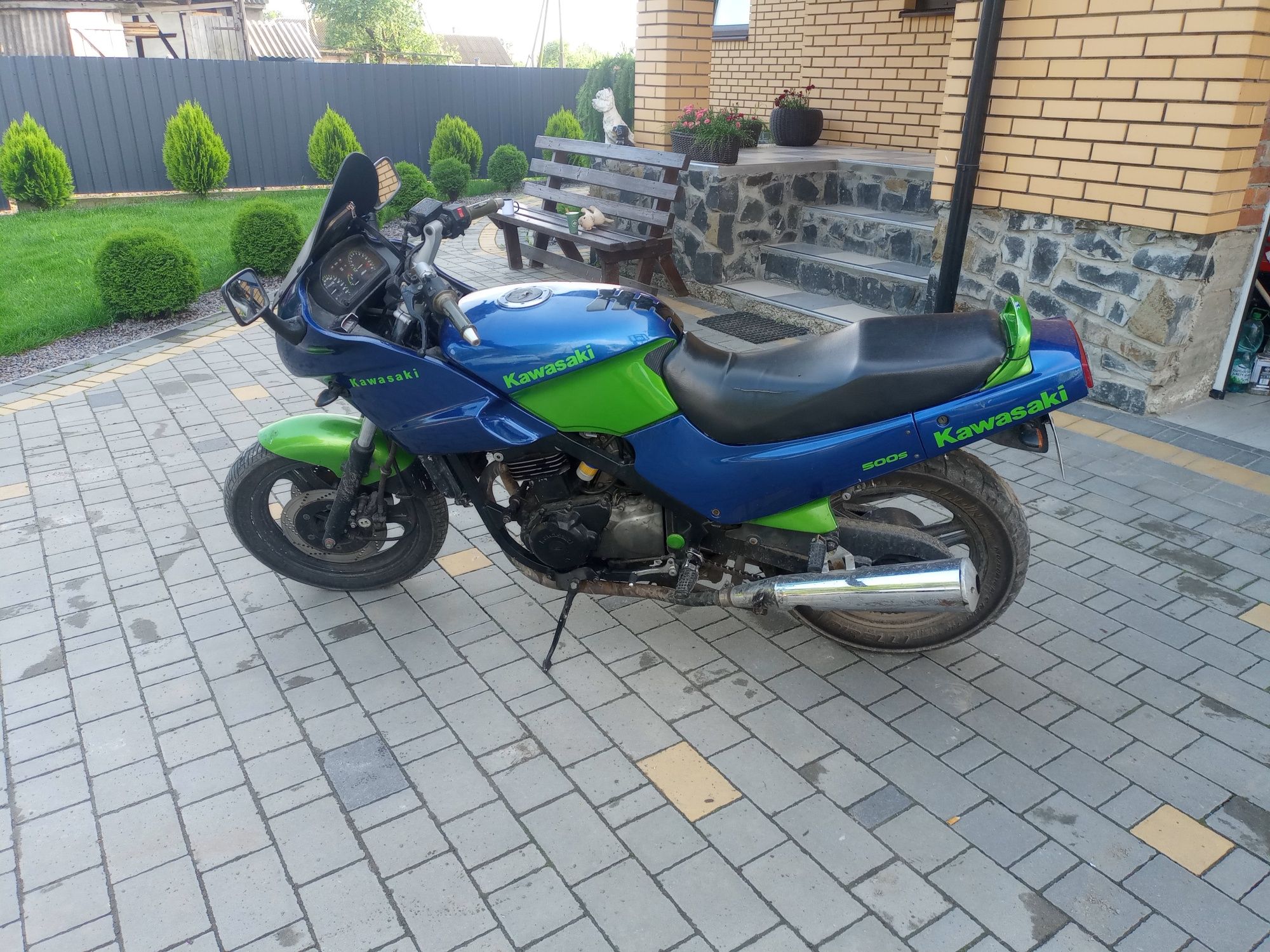 Кавасакі GPZ 500 S