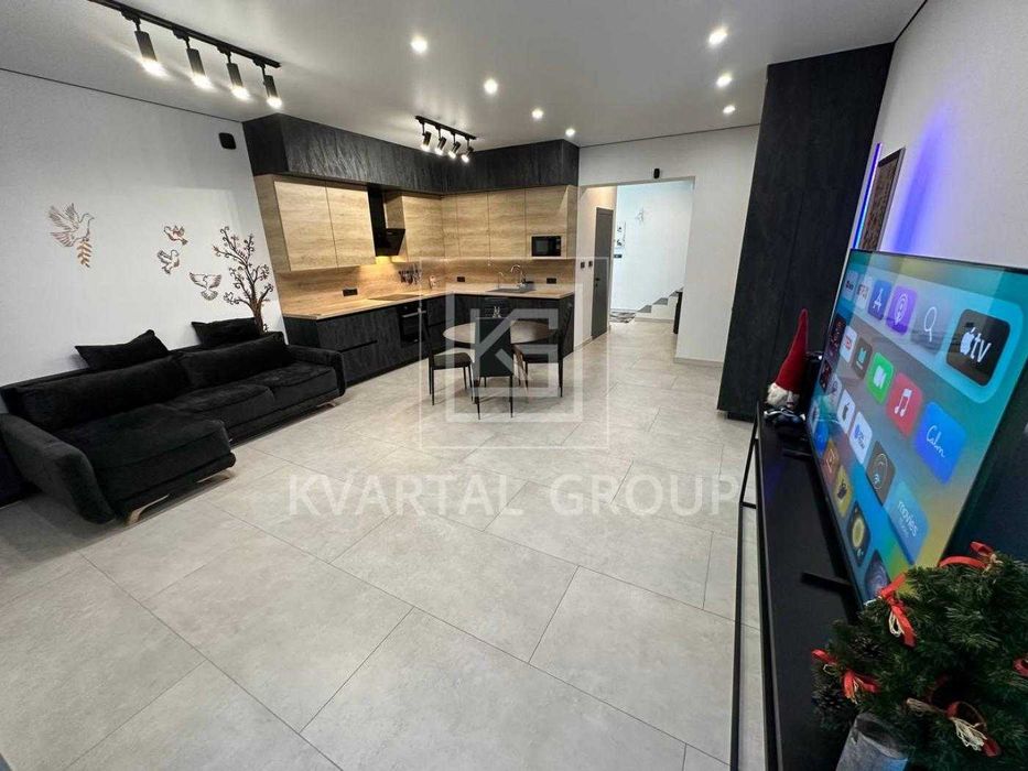 БЕЗ КОМІСІЇ! ТаунХаус з ремонтом. 3 поверхи. Площа 125м2. ЛІС і ОЗЕРО