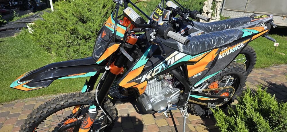 Кові Адванс 300,   ,  250  2025р,