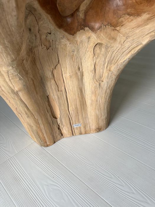 Luksusowy stół okrągły MILOO HOME 150 cm – elegancja i prestiż