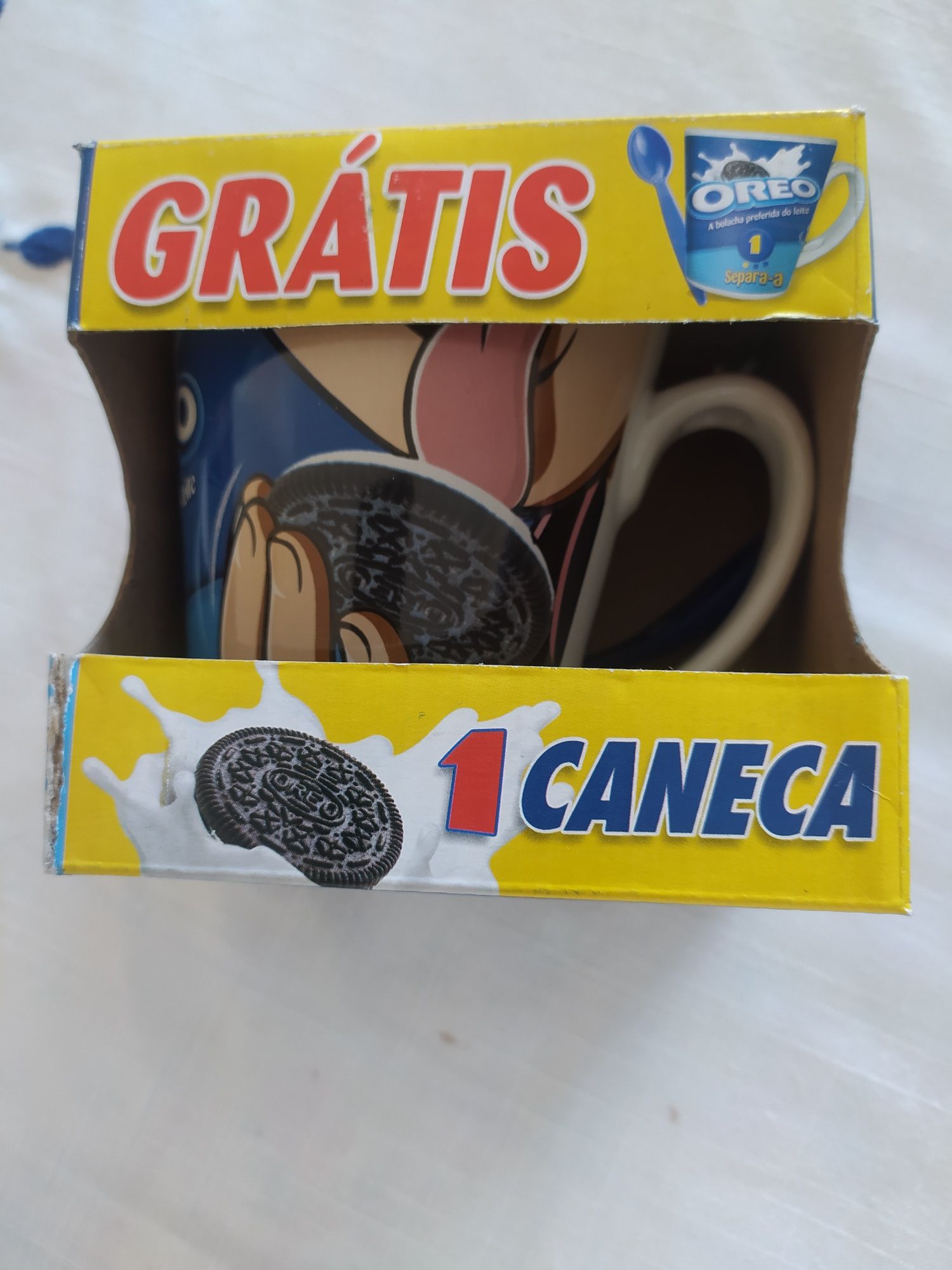 Caneca Oreo com colher