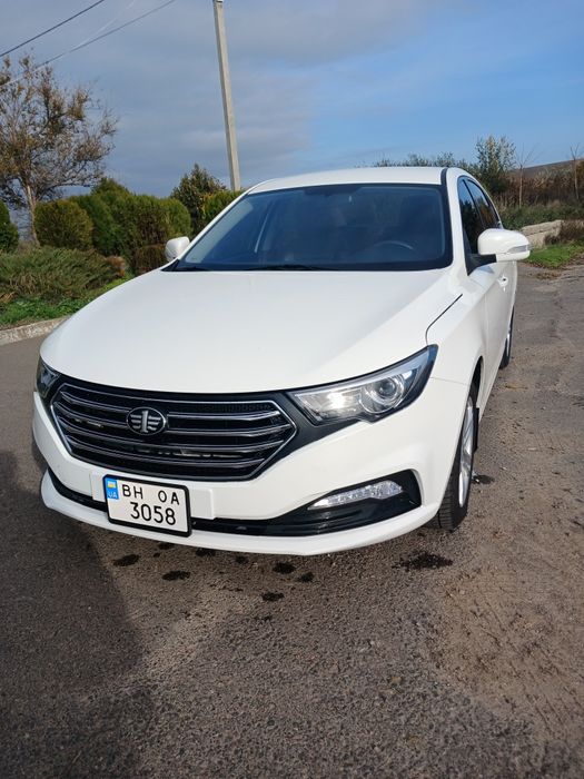 Автомобиль FAW B30. 2020 г.8200$