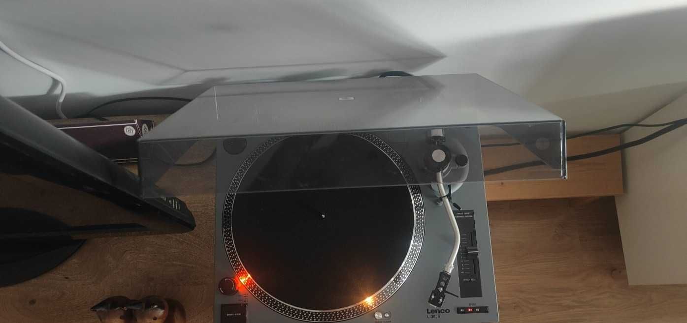 Leitor de Vinil ( Lenco L-3808 )