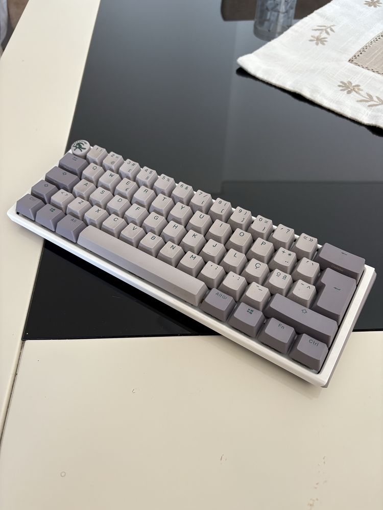 Teclado Mecânico Ducky ONE 3 Mist Mini 60% RGB MX-Brown (PT)