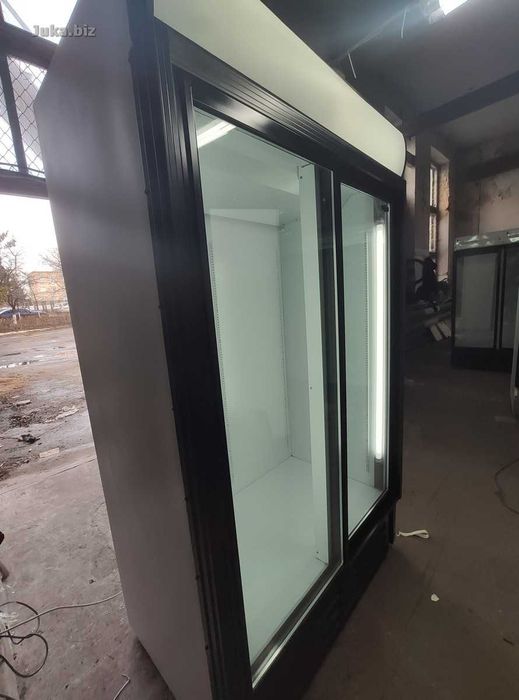 Холодильна шафа вітрина Nord 1200L Білий