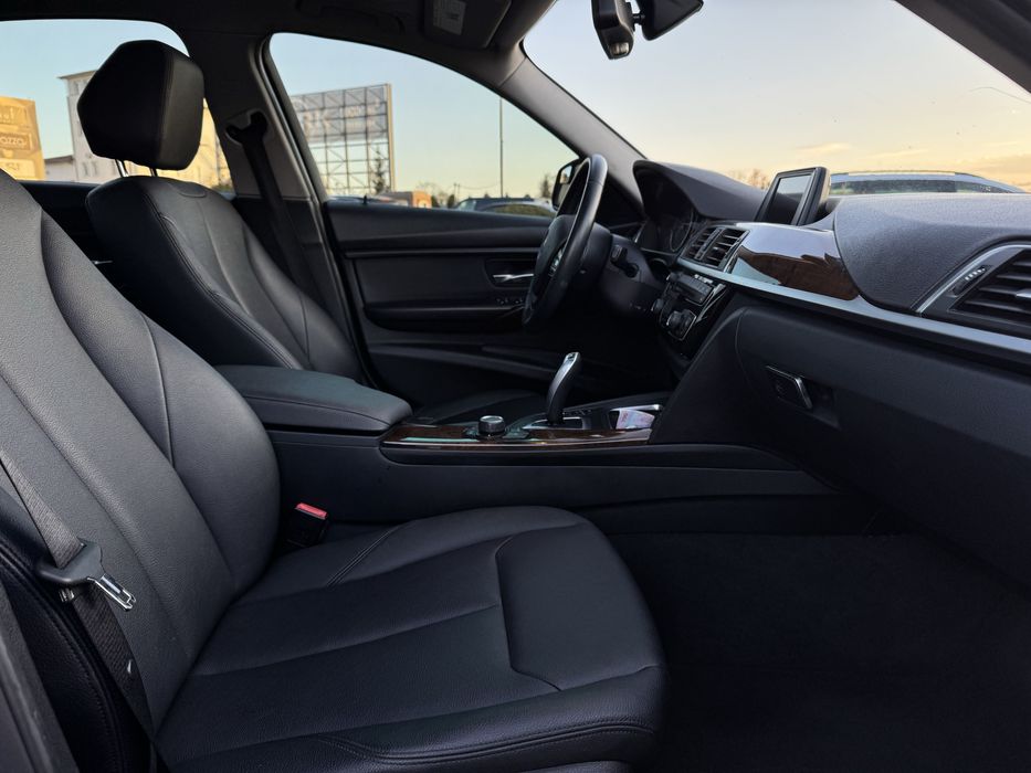 BMW F30 2016р. 11000$ Терміново