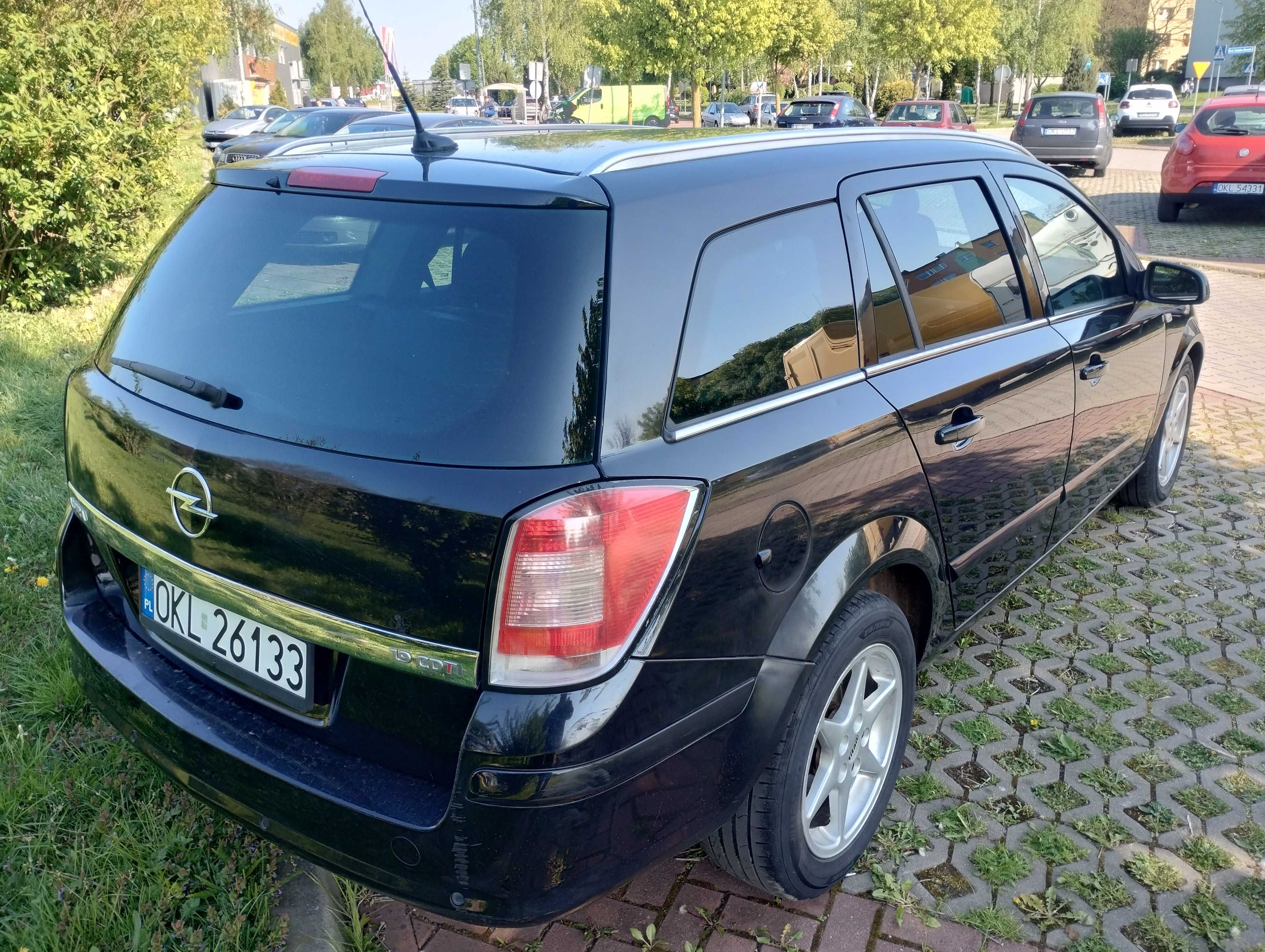 OPEL ASTRA H 1.9 2008