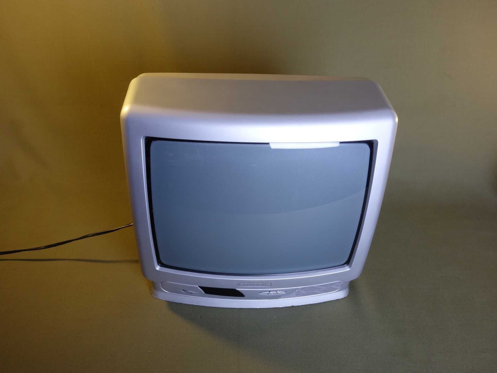 Telewizor CRT 14" kineskopowy Grundig P37-2401/5 + pilot TP 160C