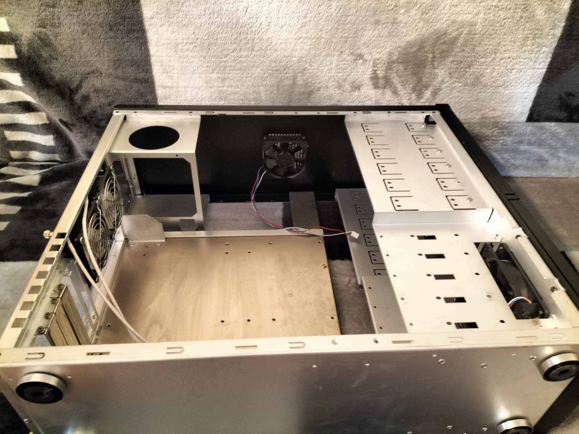 Obudowa serwerowa ATX silverstone