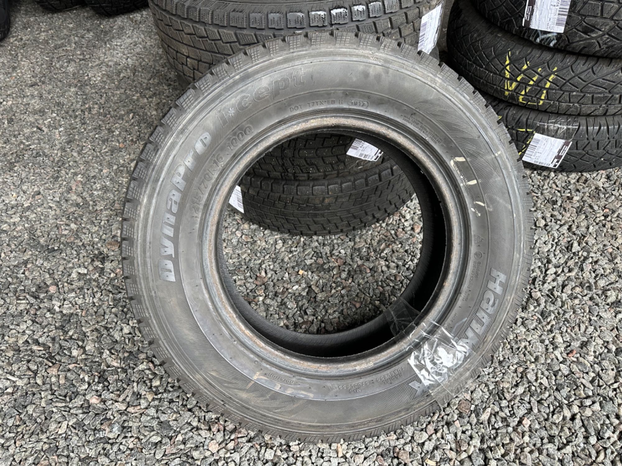 Резина 215/70 r16 HANKOOK зимова