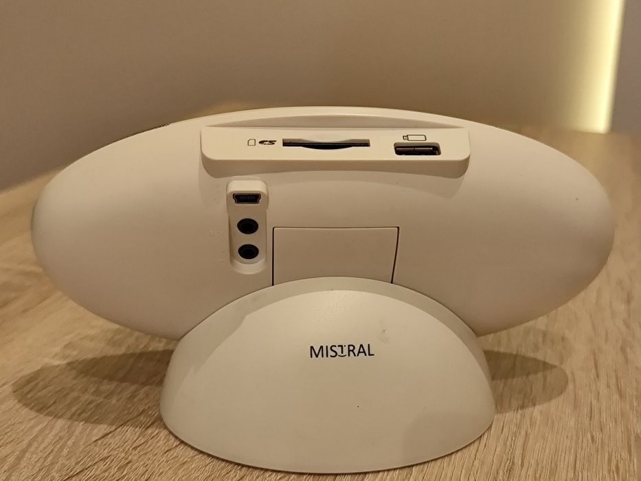 Radio cyfrowe, bezprzewodowe Mistral MP3 FM USB SD pilot