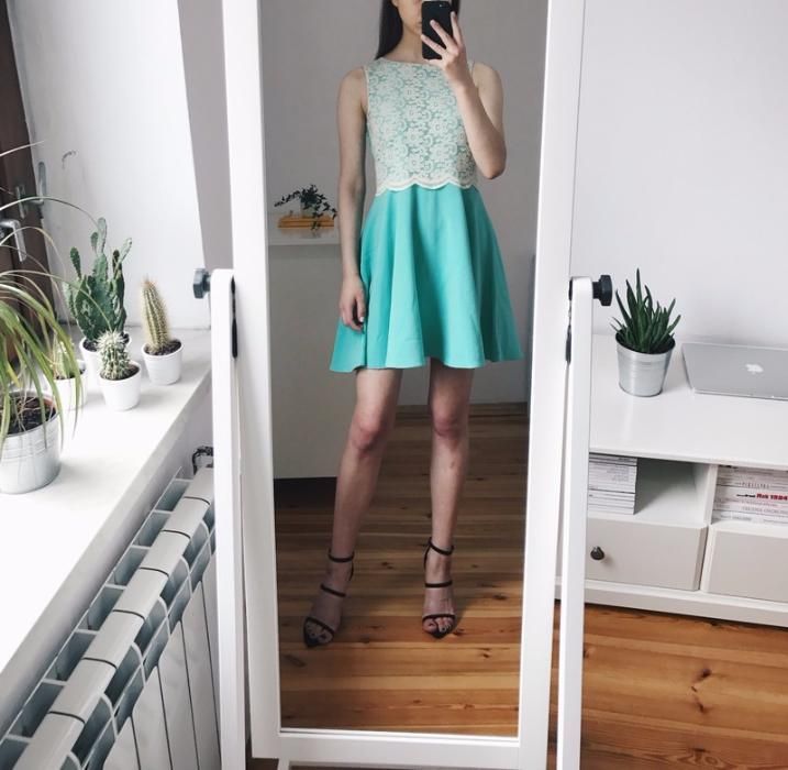 sukienka miętowa river island koronkowa rozkloszowana wesele lou m