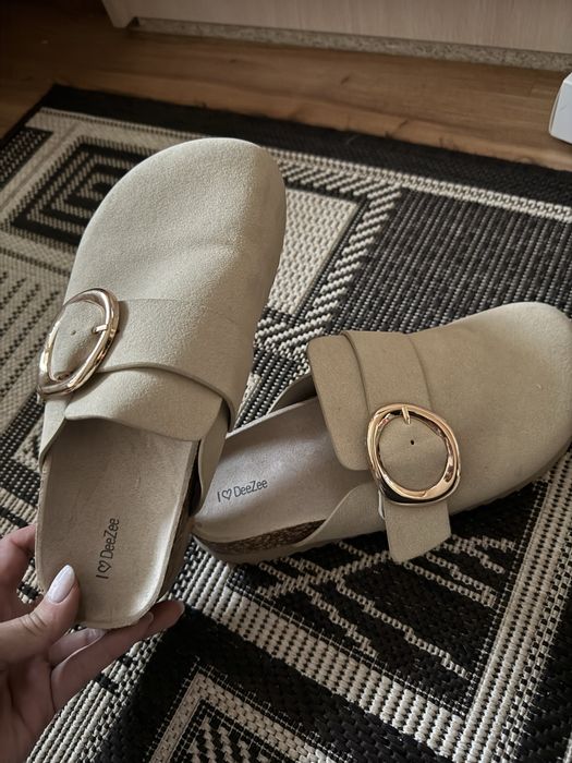 Мюлі,шльопанци,мюли